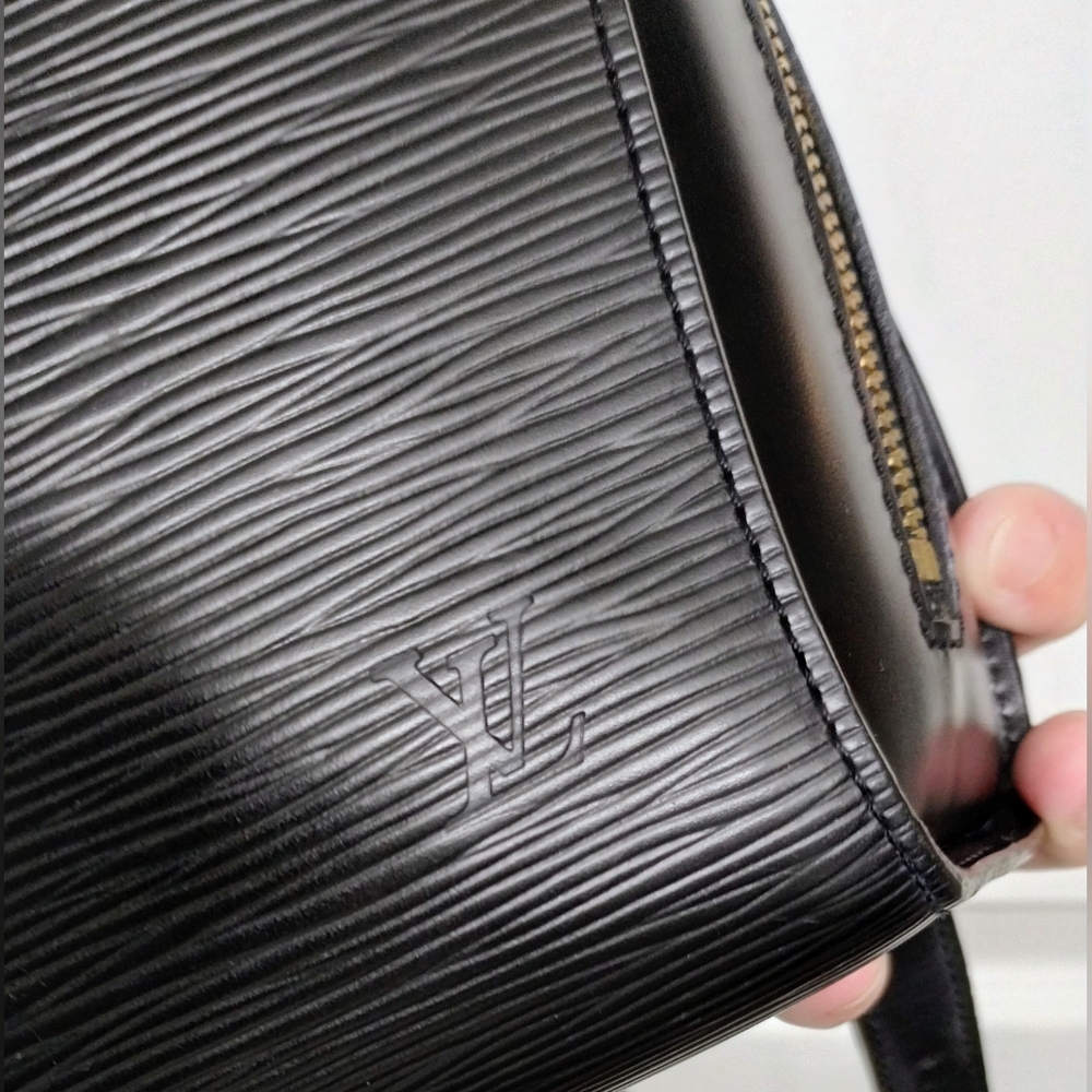 Black Epi Leather Backpack - Luxury Designer - Picture 6 of 16